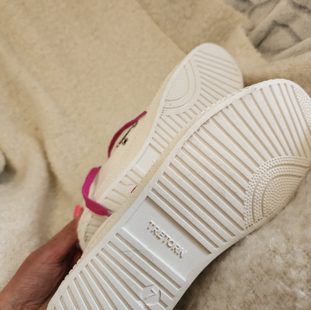 White Sneakers with Pink Laces - Picture 6 of 8